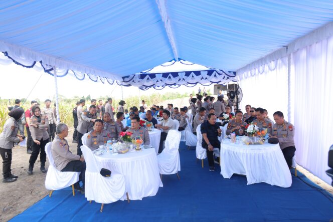 
					KAPOLDA KEPRI IKUTI ZOOM MEETING PANEN RAYA JAGUNG SERENTAK KUARTAL III TAHUN 2025*