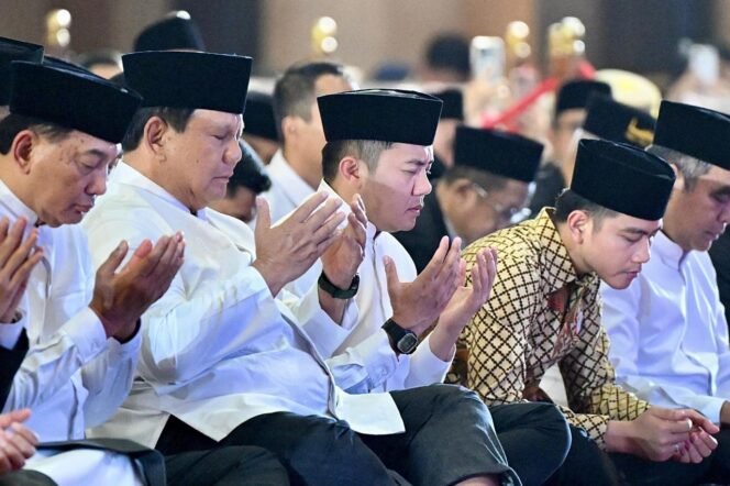 
Panglima TNI Hadiri Peringatan Maulid Nabi Muhammad SAW 1447 H di Masjid Istiqlal
