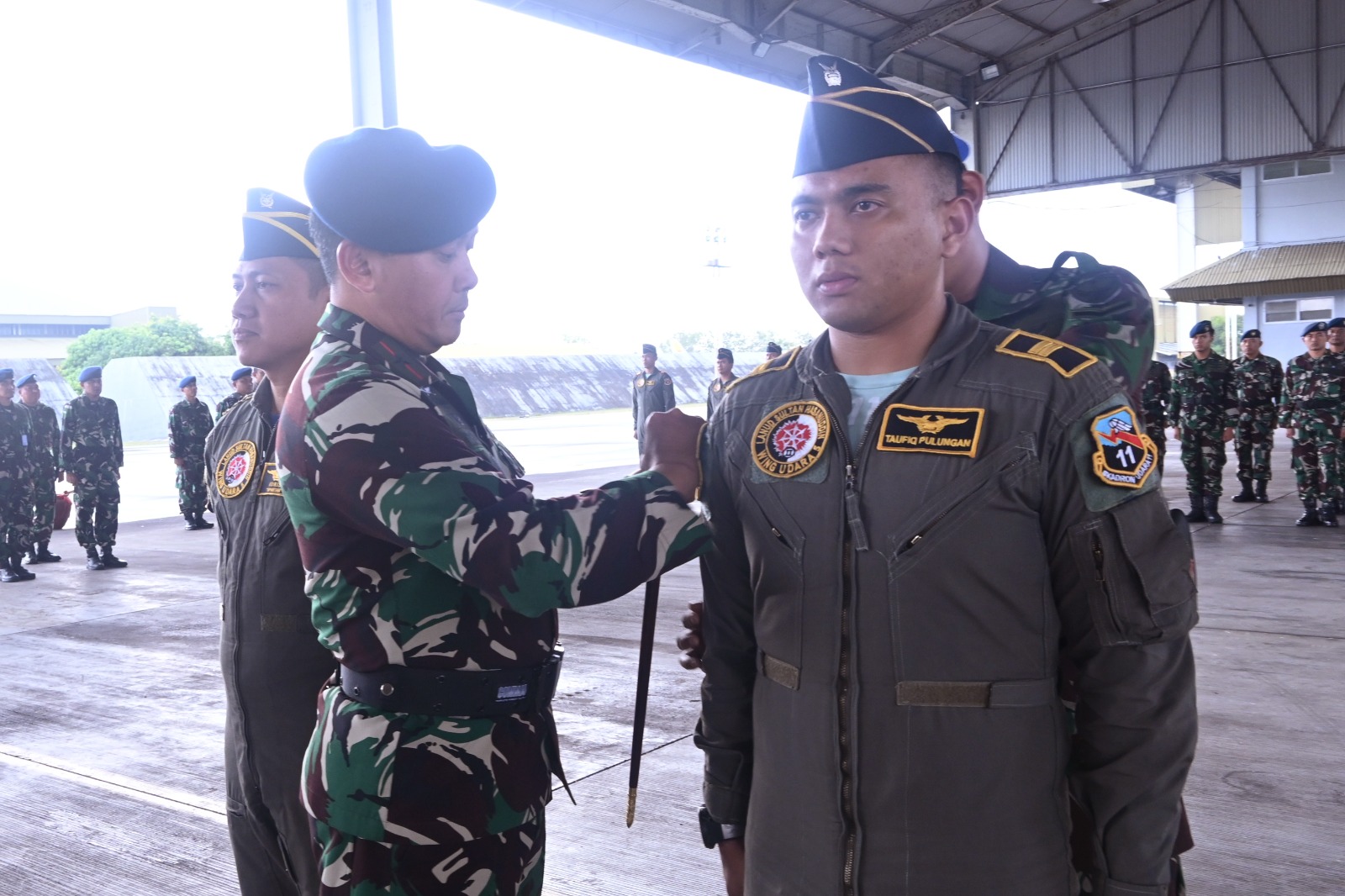 Tiga Penerbang Lanud Sultan Hasanuddin Torehkan Prestasi, Capai 2.000 Jam Terbang dan Terbang Solo Pesawat Sukhoi 27/30