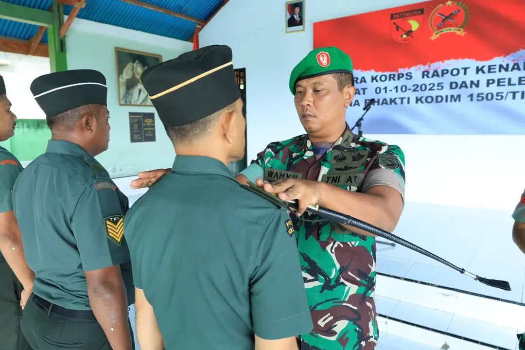 Dandim 1505/Tidore Pimpin Korps Raport Kenaikan Pangkat dan Purna Bhakti Prajurit
