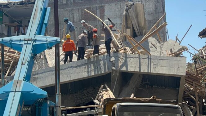 
Polresta Sidoarjo Terjunkan 208 Personel Amankan Proses Evakuasi di Ponpes Al Khoziny*