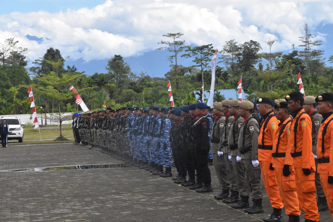 Kodim 1710/Mimika Bersama Satuan TNI Se-Garnisun Timika Gelar Upacara HUT Ke-80 TNI Tahun 2025