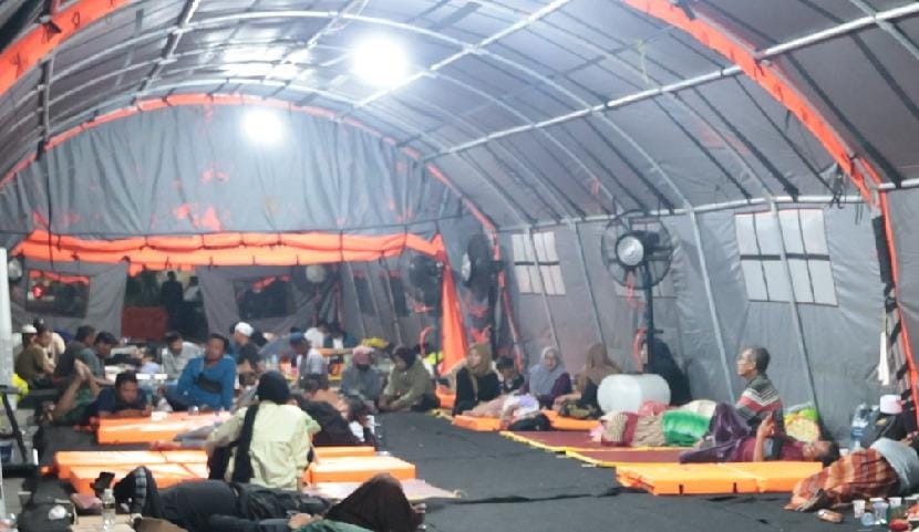 Polda Jatim Siapkan Posko Crisis Center di RS Bhayangkara Surabaya Untuk Keluarga Korban Robohnya Bangunan Ponpes Al - Khoziny*