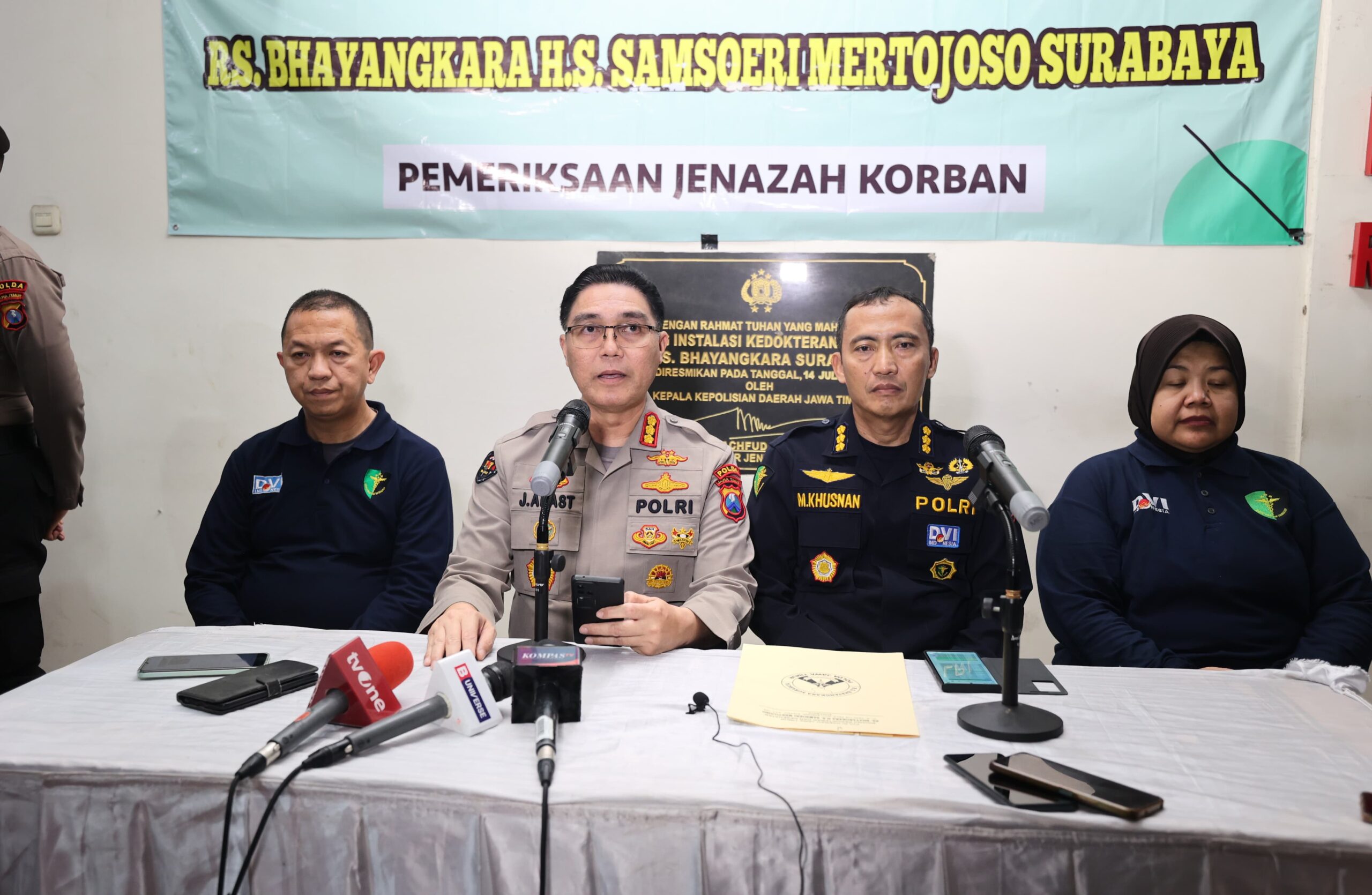 Polda Jatim Pastikan Proses Identifikasi Korban Ponpes Al Khoziny Berjalan Maksimal, 17 Korban Telah Teridentifikasi*