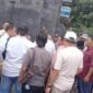 Pendukung Sudewo Datangi Polda Jateng, Ternyata Ari Agung Ditahan Bukan Karena Insiden di PWI Pati Pendukung Sudewo Datangi Polda Jateng, Ternyata Ari Agung Ditahan Bukan Karena Insiden di PWI Pati