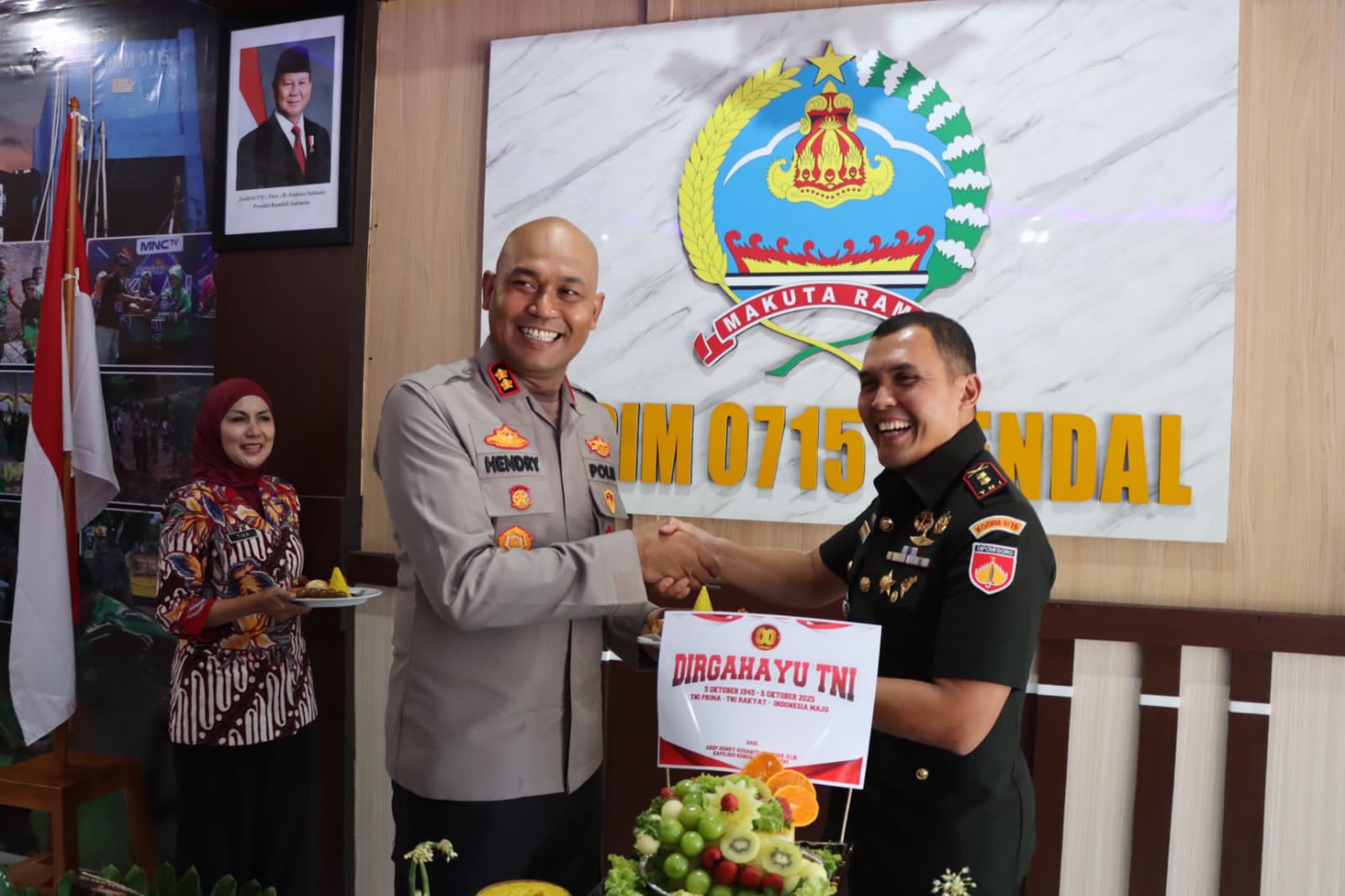 Kado Spesial Kapolres Kendal di HUT Ke-80 TNI: Pererat Soliditas TNI-Polri