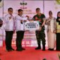 Dandim 1002/HST Dampingi Bupati HST Serahkan Hibah Dana Rehabilitasi TK Kartika V-25 Dandim 1002/HST Dampingi Bupati HST Serahkan Hibah Dana Rehabilitasi TK Kartika V-25