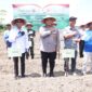 POLDA KEPRI GELAR PENANAMAN JAGUNG SERENTAK KUARTAL IV: JAGUNG TUMBUH, EKONOMI BERKEMBANG*