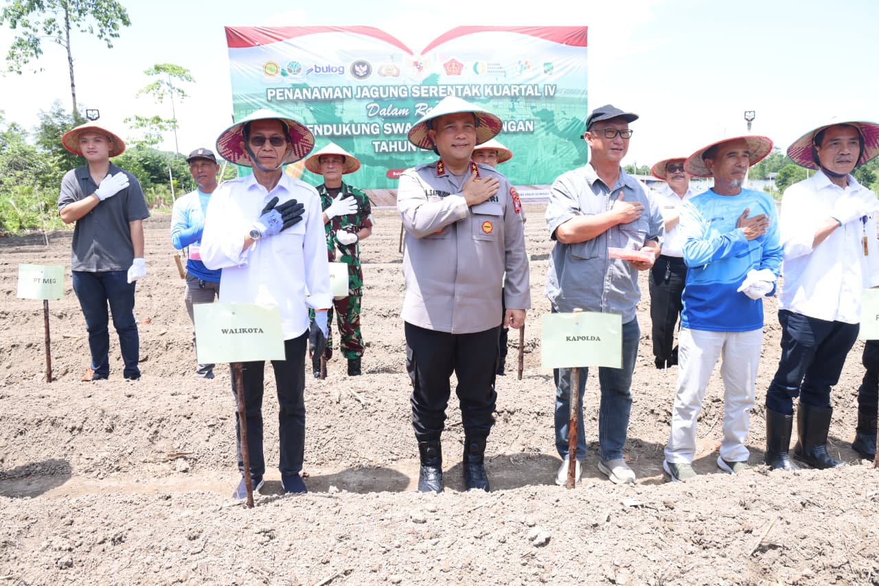 POLDA KEPRI GELAR PENANAMAN JAGUNG SERENTAK KUARTAL IV: JAGUNG TUMBUH, EKONOMI BERKEMBANG*