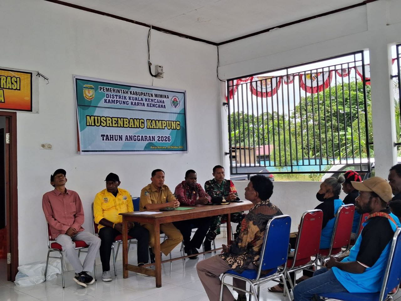 Dukung Program Pemerataan Pembangunan, Babinsa Koramil 1710-03/Kuala Kencana Hadiri Musrenbang Tingkat Kampung TA 2026