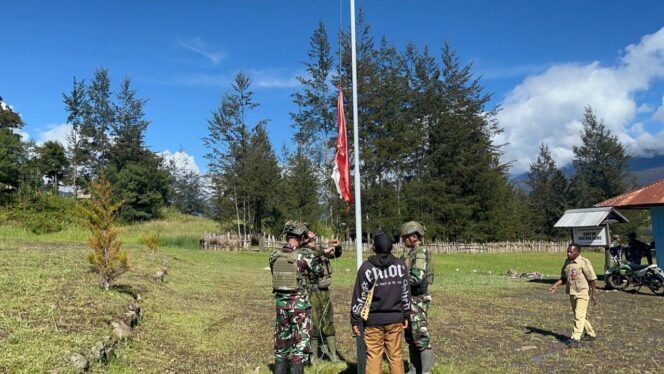 
					Merah Putih Kembali Berkibar di Gome: Satgas Yonif 700/WYC Wujudkan Rindu Panjang Warga Akan Simbol Negara
