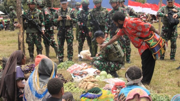 Wujud Kepedulian, Pangkogabwilhan III Kunjungi Prajurit di Garis Depan