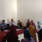 Wujudkan Desa Mandiri, Babinsa Koramil Wonomerto Dampingi Sosialisasi Program Keluarga Harapan