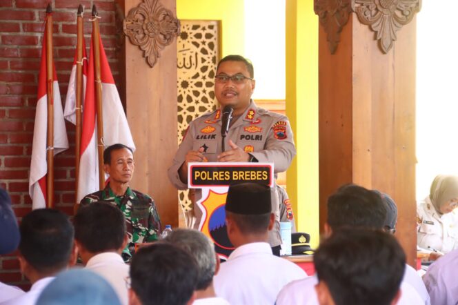
					Sinergi Tiga Pilar: Polres Brebes Bentuk Kampung Tangguh Bersih Narkoba