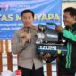 Kapolres Bojonegoro Beri Bantuan Komunitas Ojol Ajak Jaga Kamtibmas*