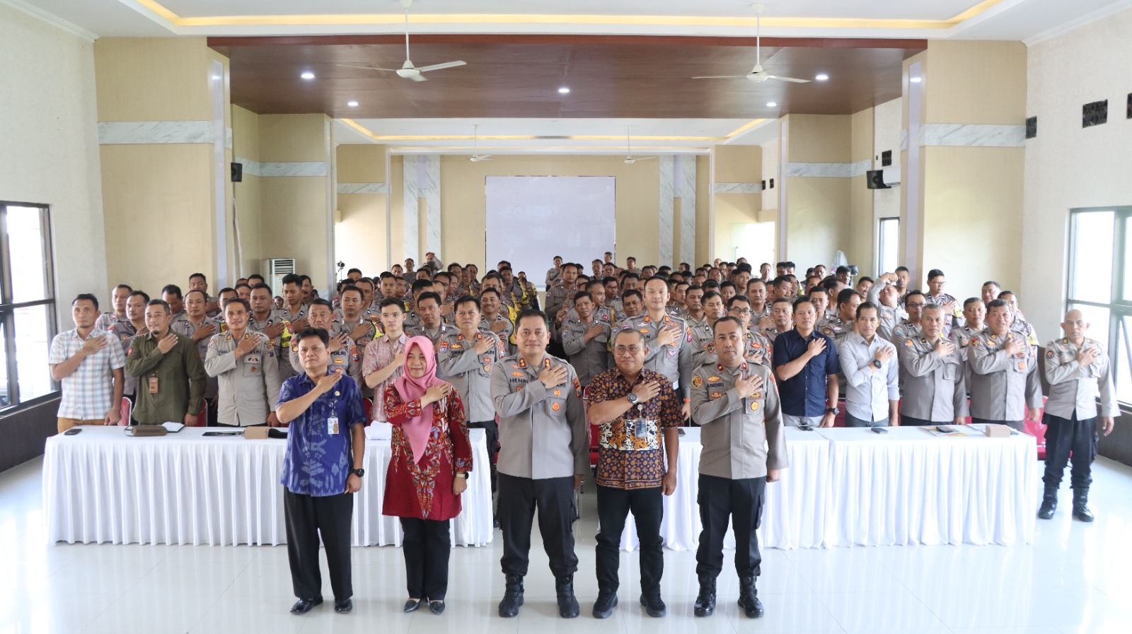 Polres Nganjuk Gelar Pembekalan Bhabinkamtibmas untuk Dukung Program “Desa Tangguh Pangan”