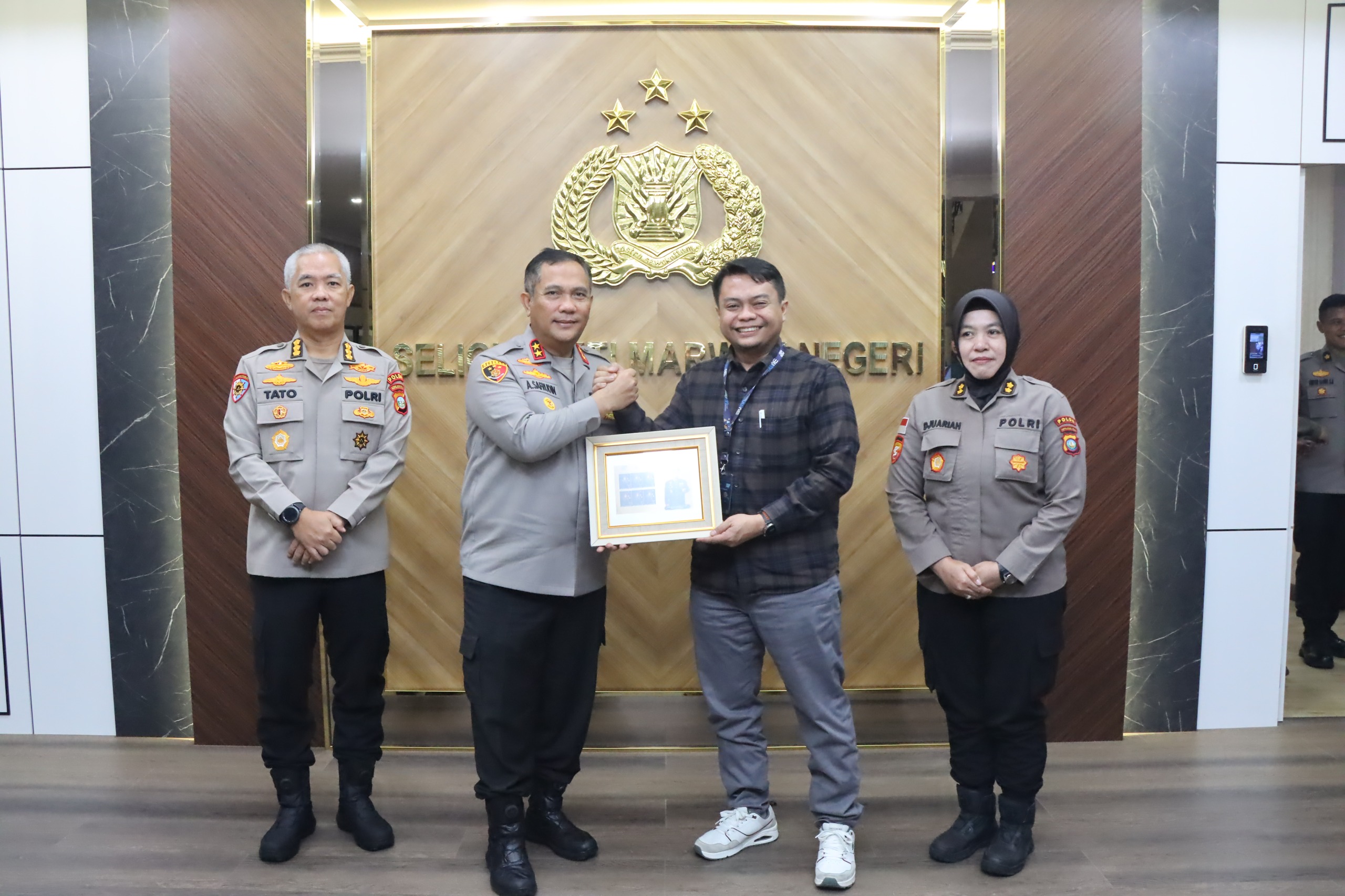 KAPOLDA KEPRI TERIMA KUNJUNGAN SILATURAHMI PT POS INDONESIA, PERKUAT SINERGI UNTUK TINGKATKAN LAYANAN ADMINISTRASI PUBLIK