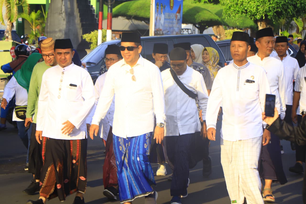 Hari Santri Nasional 2025, Dandim Probolinggo Tekankan Peran Santri dalam Membangun Daerah Berbudaya dan Sejahtera Hari Santri Nasional 2025, Dandim Probolinggo Tekankan Peran Santri dalam Membangun Daerah Berbudaya dan Sejahtera