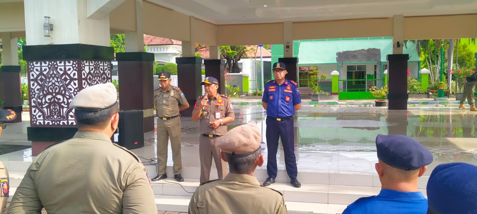 Soliditas dan Profesionalisme Diperkuat, Satpol PP dan Damkar Probolinggo Bertransformasi Layani Publik Soliditas dan Profesionalisme Diperkuat, Satpol PP dan Damkar Probolinggo Bertransformasi Layani Publik