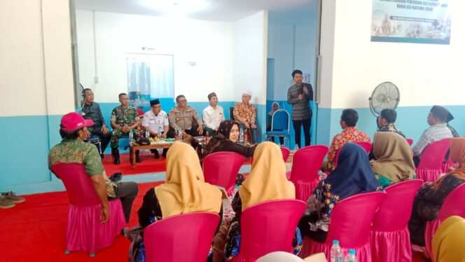 
					Sinergi Lintas Instansi Wujudkan Generasi Sehat: Danramil Paiton Tegaskan Komitmen TNI untuk Rakyat