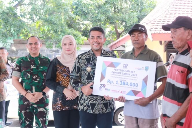 Gus Haris Tegaskan Tembakau Identitas Probolinggo: BLT DBHCHT Rp22,4 Miliar Disalurkan ke 16 Ribu Warga