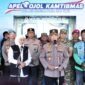 Kapolri Apresiasi Sinergi Polda Jatim dan Komunitas Ojol dalam Apel Kamtibmas “Jogo Jatim”* Kapolri Apresiasi Sinergi Polda Jatim dan Komunitas Ojol dalam Apel Kamtibmas “Jogo Jatim”*