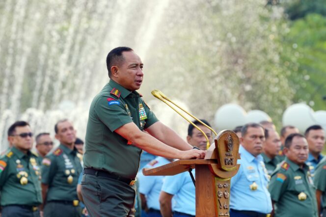 
					Panglima TNI Pimpin Upacara Penyambutan KKRI Wilayah Jayapura