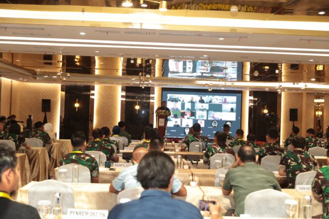 
					Kadispenad: Jangan Jadi Katak dalam Tempurung