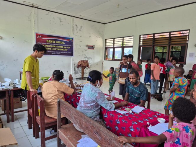 
					Wakil Bupati Paulus Ajambuani Apresiasi Kegiatan TMMD 126 dalam Upaya Tingkatkan Kesehatan Masyarakat Tambrauw