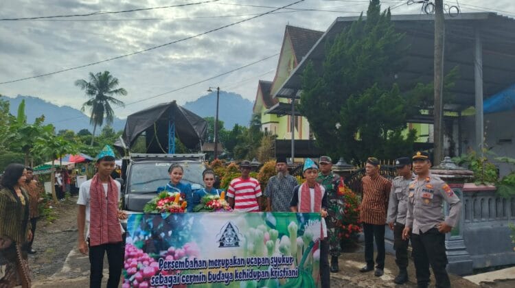 Semarak Tradisi Unduh-unduh di Tempursari, Kapolsek Iptu Sukirno Pastikan Ibadah Berjalan Aman dan Khidmat