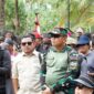 Hari Terakhir Kunker, Dandim 1710/Mimika Dampingi Bupati Tinjau Fasilitas Umum dan Serap Aspirasi Masyarakat di Distrik Amar