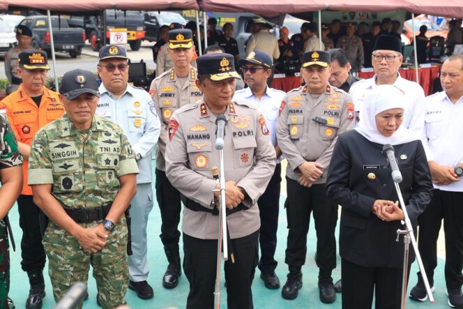 
					Polda Jatim dan Forkopimda Gelar Apel Siaga Bencana Serentak Hadapi Cuaca Ekstrem*