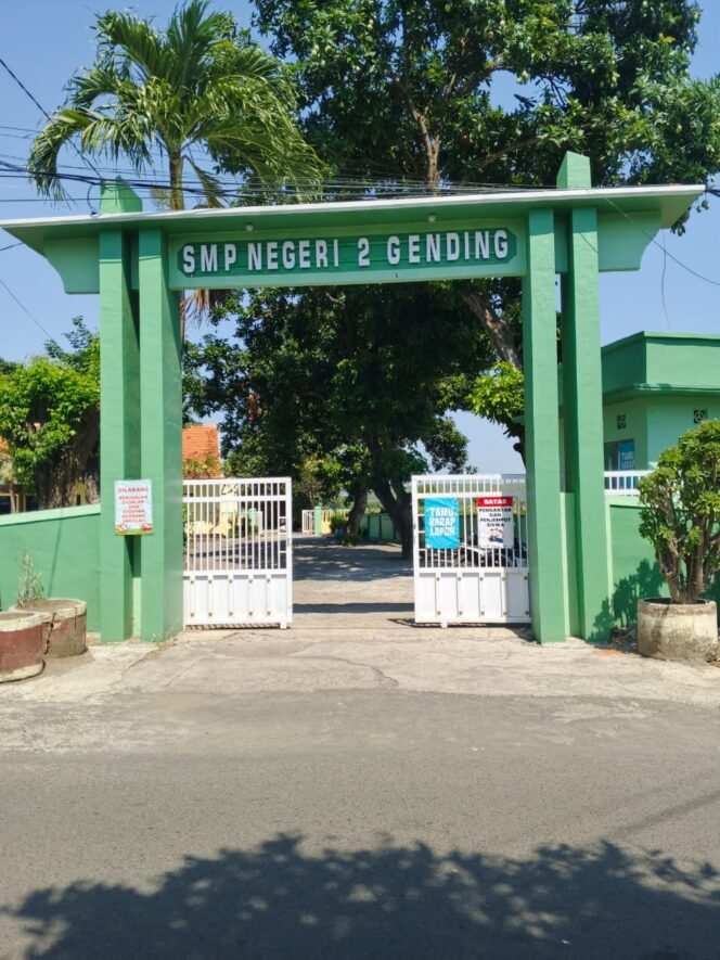 
					Lemahnya Pengawasan, Dugaan Bancakan Dana BOS di SMPN 2 Gending Probolinggo Mencuat