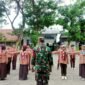 Babinsa Koramil 0820/20 Banyuanyar Bina Semangat Kebangsaan Saka Wira Pramuka SMKN Banyuanyar