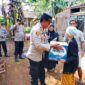 Peduli Sesama, Kapolsek Mlonggo Turun Langsung Salurkan Bantuan Sembako kepada Warga Kurang Mampu