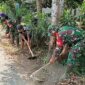 Kerja Bakti Babinsa Tanjungsari dan Warga Wujudkan Lingkungan Bersih Di Josenan