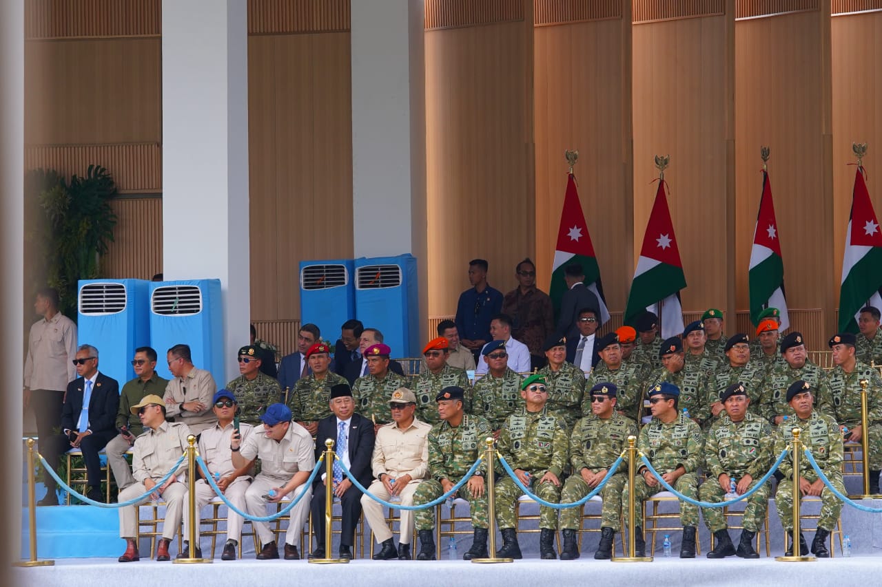 Panglima TNI Dampingi Presiden RI dan Raja Yordania Saksikan Demonstrasi Joint Drone Exercise