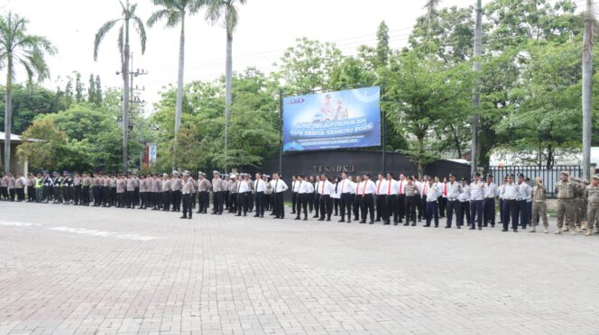 
					Gelar Pasukan Operasi Zebra Semeru 2025, Kapolres Nganjuk Tekankan Pentingnya Kepatuhan Berlalu Lintas