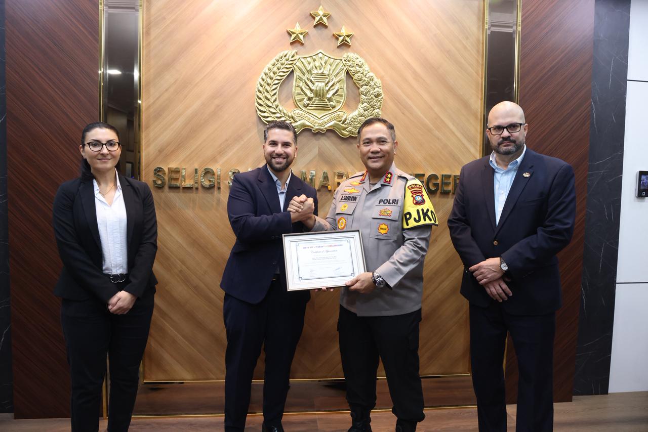 KAPOLDA KEPRI TERIMA KUNJUNGAN KEHORMATAN IFLEC: PERKUAT SINERGI PEMBERANTASAN KEJAHATAN LINTAS NEGARA*