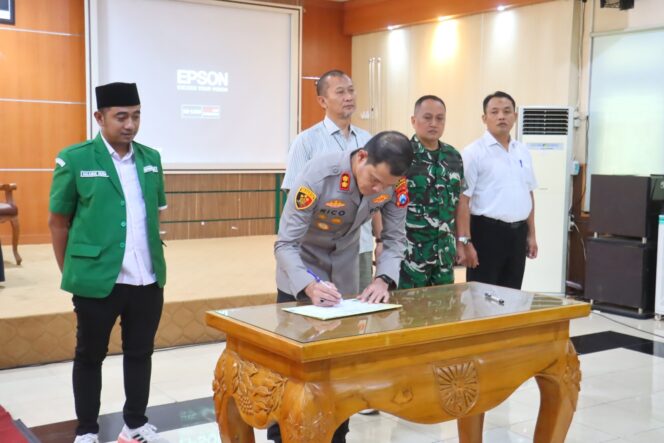 
					Fenomena Geng Motor Marak, Pemkot dan Polresta Probolinggo Bentuk Duta Pelajar Antikekerasan