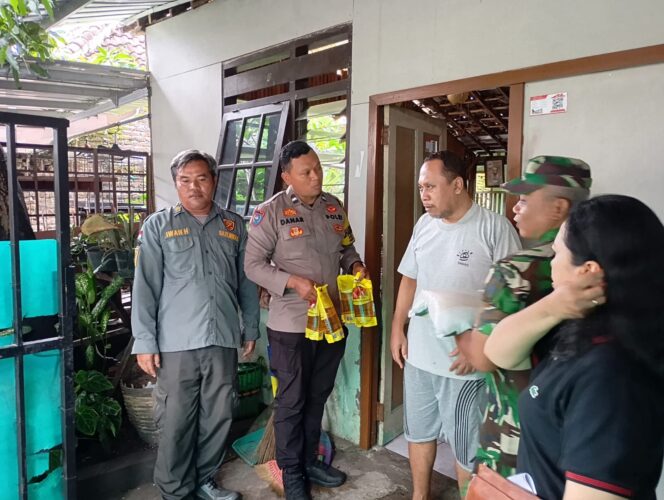 
					Sinergitas Tiga Pilar, Berikan Bantuan Kepada Warga yang Kesusahan