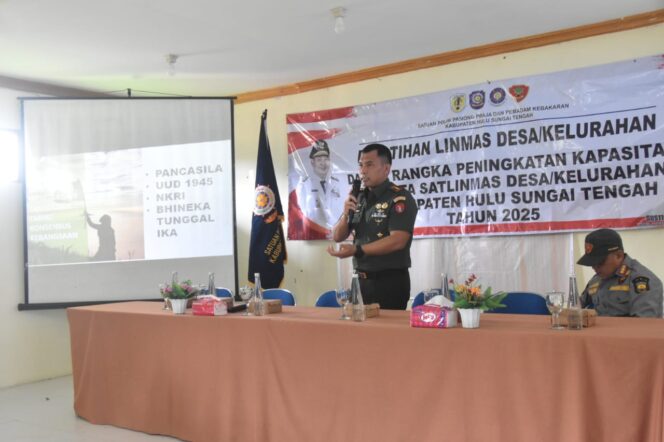 
Penguatan Peran Satlinmas Jadi Fokus Pelatihan Bersama Dandim 1002/HST