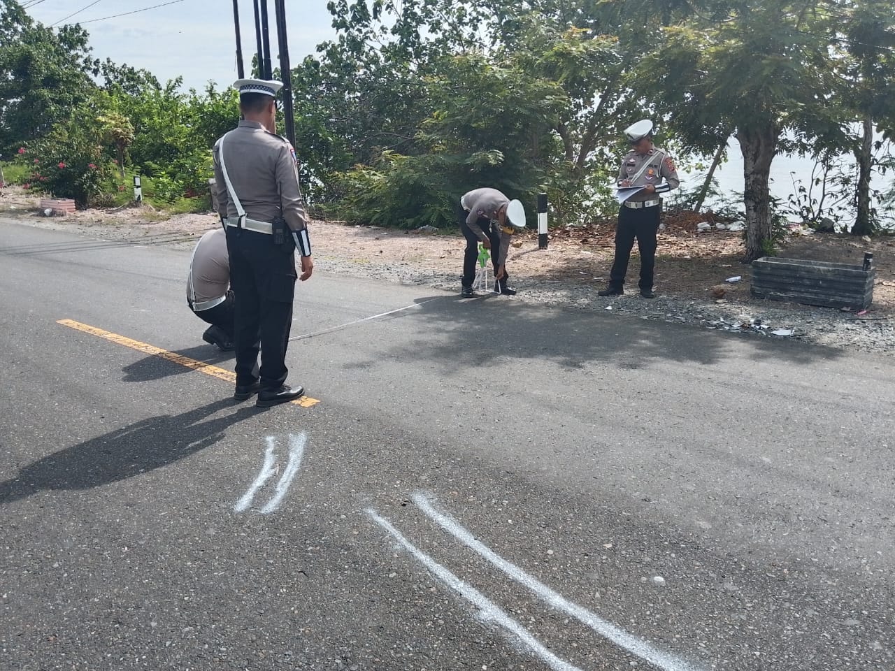 Polisi Olah TKP Kecelakaan Maut di Jalan Mandapar, Luwuk Selatan, Balita 2 Tahun Tewas