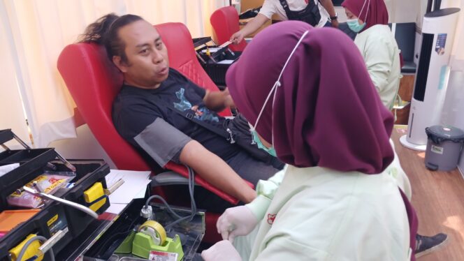 
					Jurnalis Peduli Sesama: F-Wamipro dan JISPRO Gaungkan Gerakan Donor Darah di Probolinggo