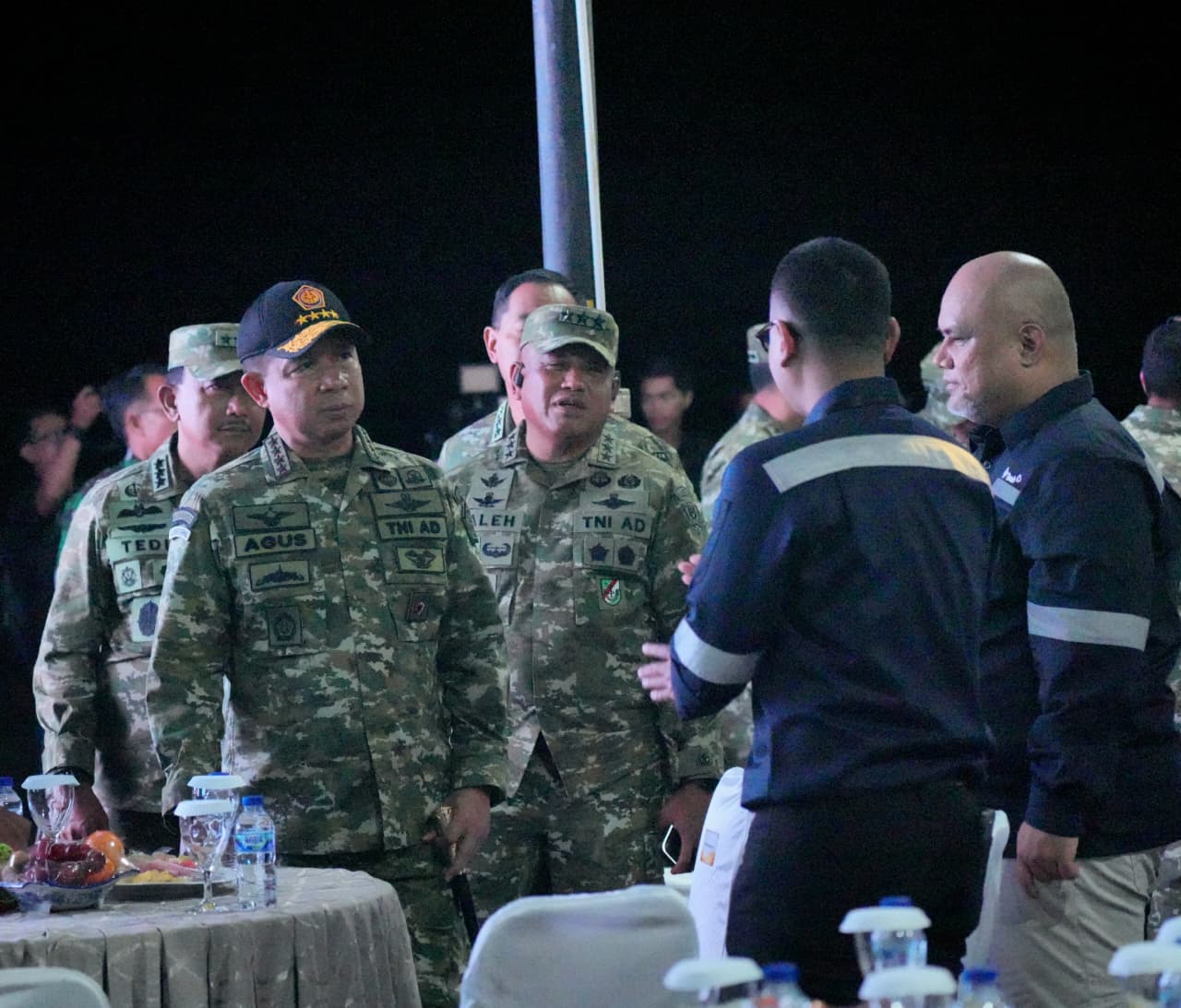 Panglima TNI Tinjau Latihan Terjun Malam di Bangka, Tingkatkan Kesiapsiagaan dan Pengamanan Wilayah