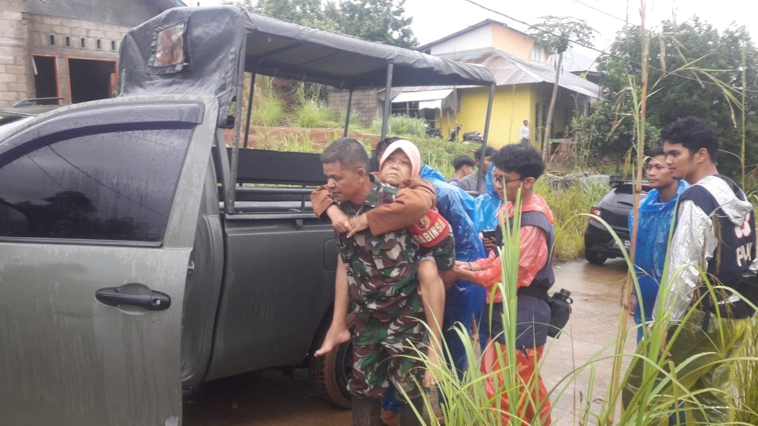 Kadispenad : TNI AD Responsif Tangani Banjir di Aceh dan Longsor di Sumbar