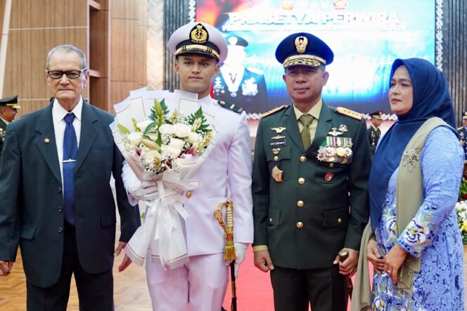 
					Panglima TNI Lantik 51 Perwira Muda Keahlian Khusus  Siber TA 2025