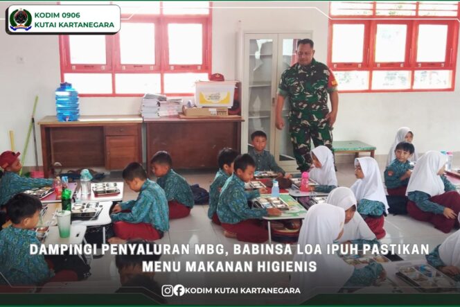 
					Dampingi Penyaluran MBG, Babinsa Loa Ipuh Pastikan Menu Makanan Higienis