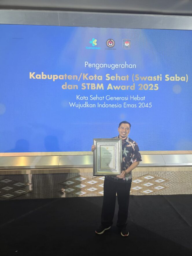 
					Pemkab Probolinggo Tunjukkan Prestasi Nasional, Sabet Swasti Saba dan STBM Award 2025