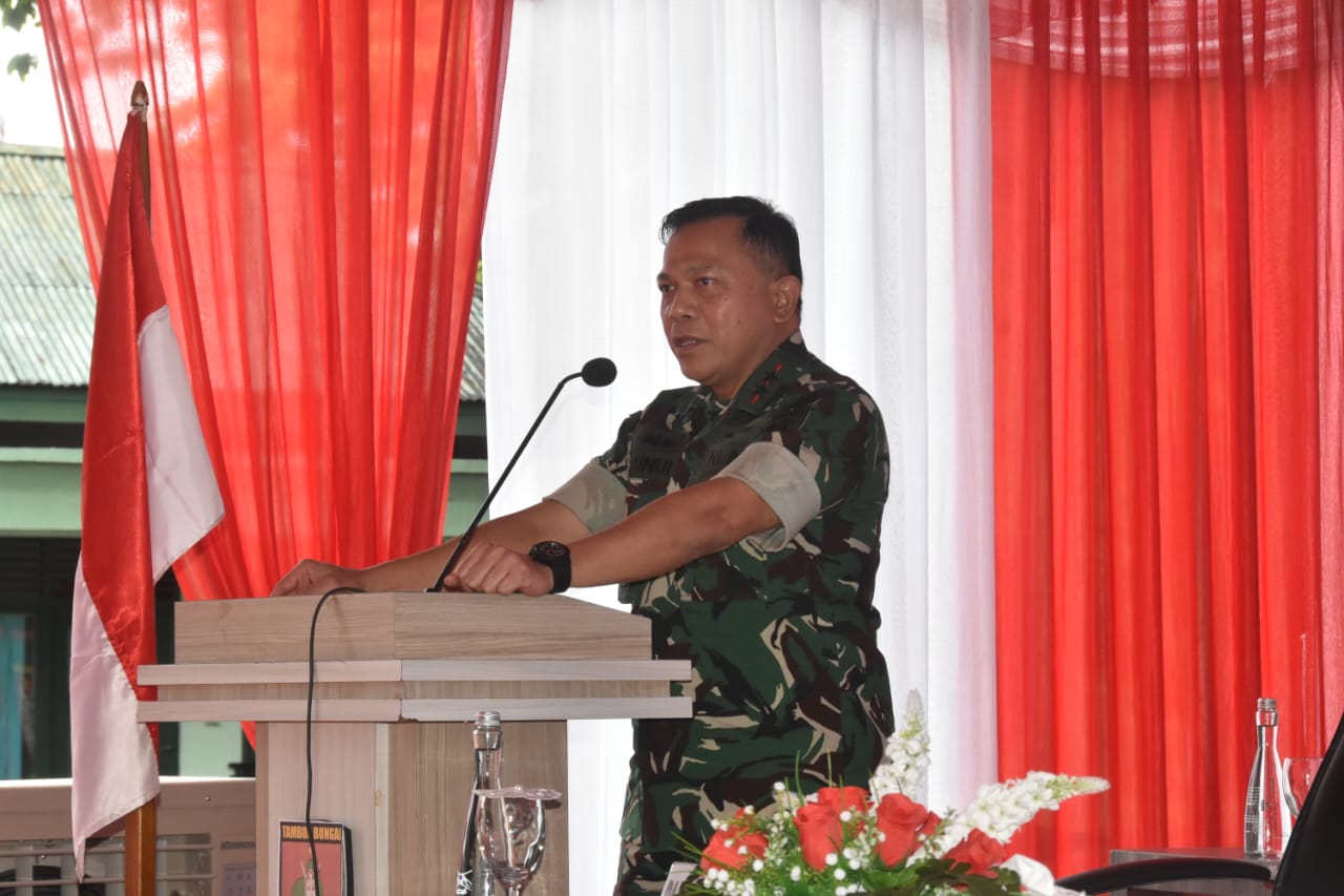 Pangdam Tambun Bungai Dorong Prajurit Kodim 1002/HST Sukseskan Program MBG dan Swasembada Pangan